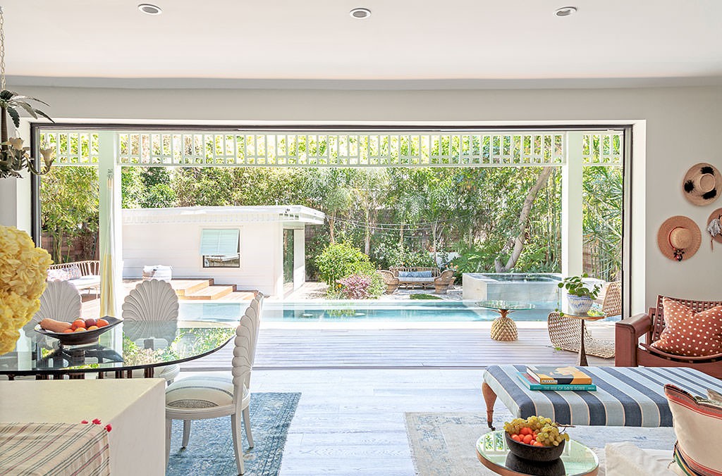 Indoor-Outdoor Living Room Transformation after — Living Room by Bronwyn Poole